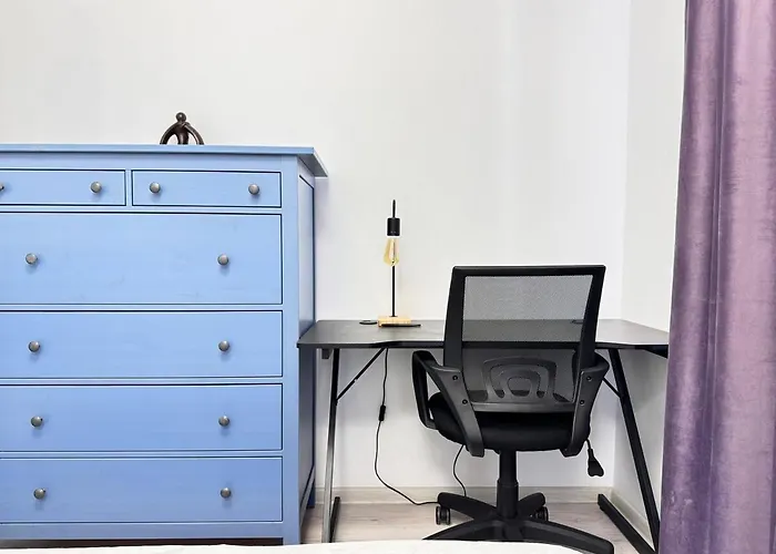 In A Historic Center Of Μπρασόβ